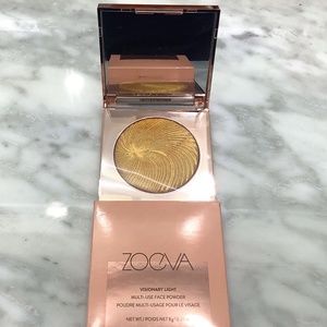 ZOEVA - Visionary Light Multi Use Face Powder- NWT